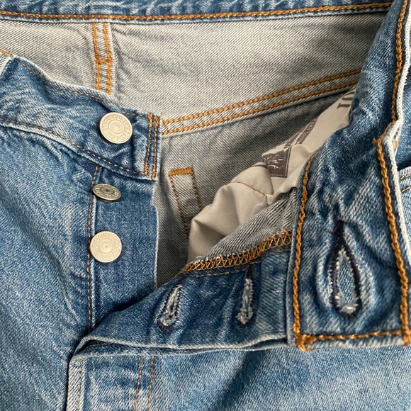 Levi’s 501 size 28 - Picture 5 of 8